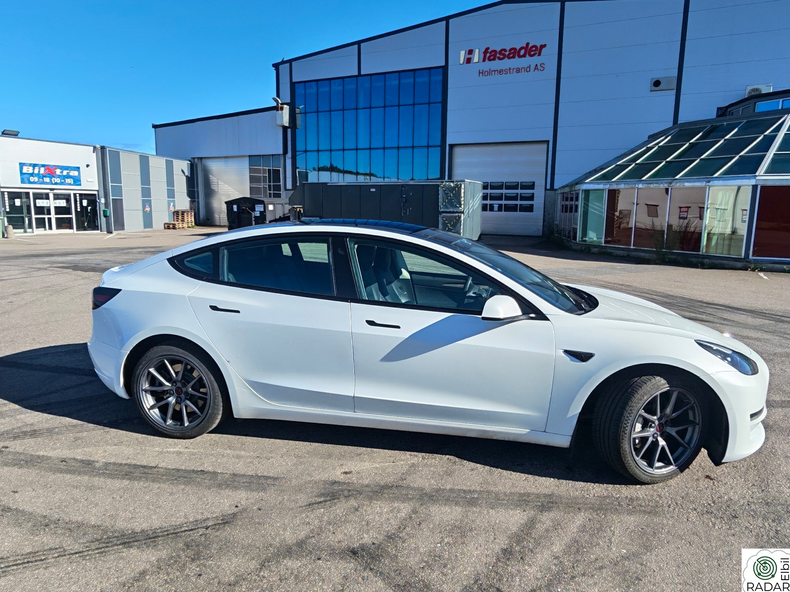 TESLA Model 3 Long Range AWD