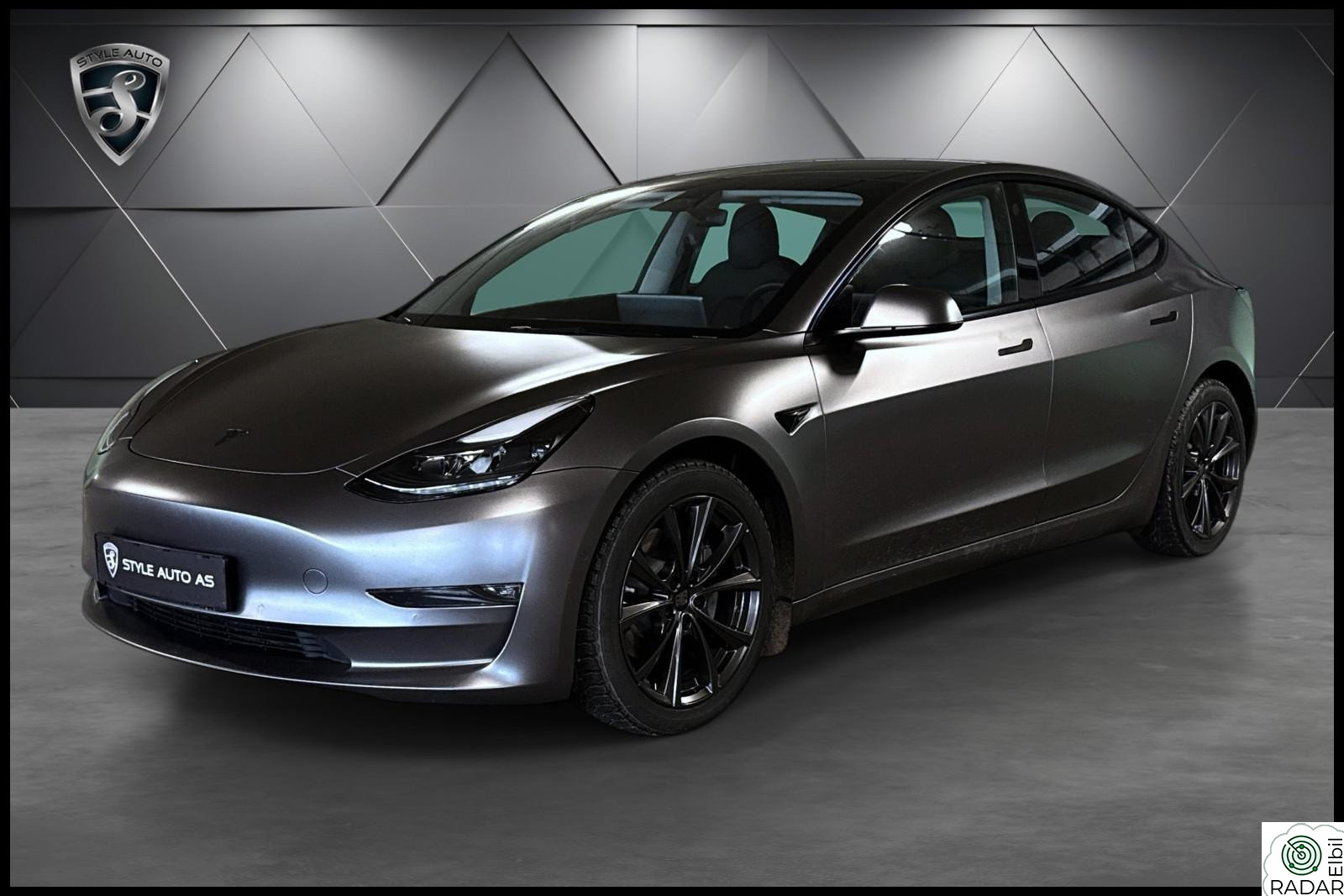 TESLA Model 3 Long Range - Hengerfeste - AWD - Varmepumpe - 1 Eier
