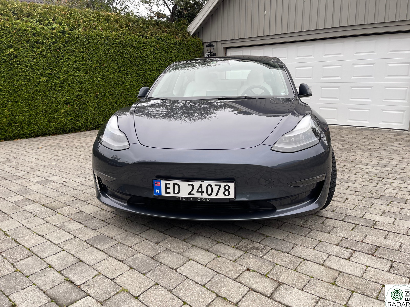 TESLA Model 3 Long Range AWD, 44.700km, Hvitt interiør, Hengerfeste
