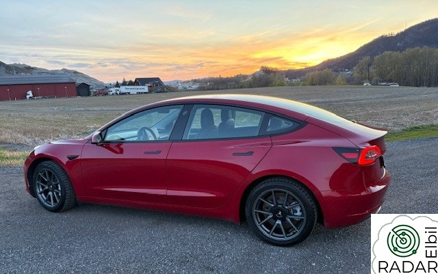 TESLA Model 3 Long Range AWD