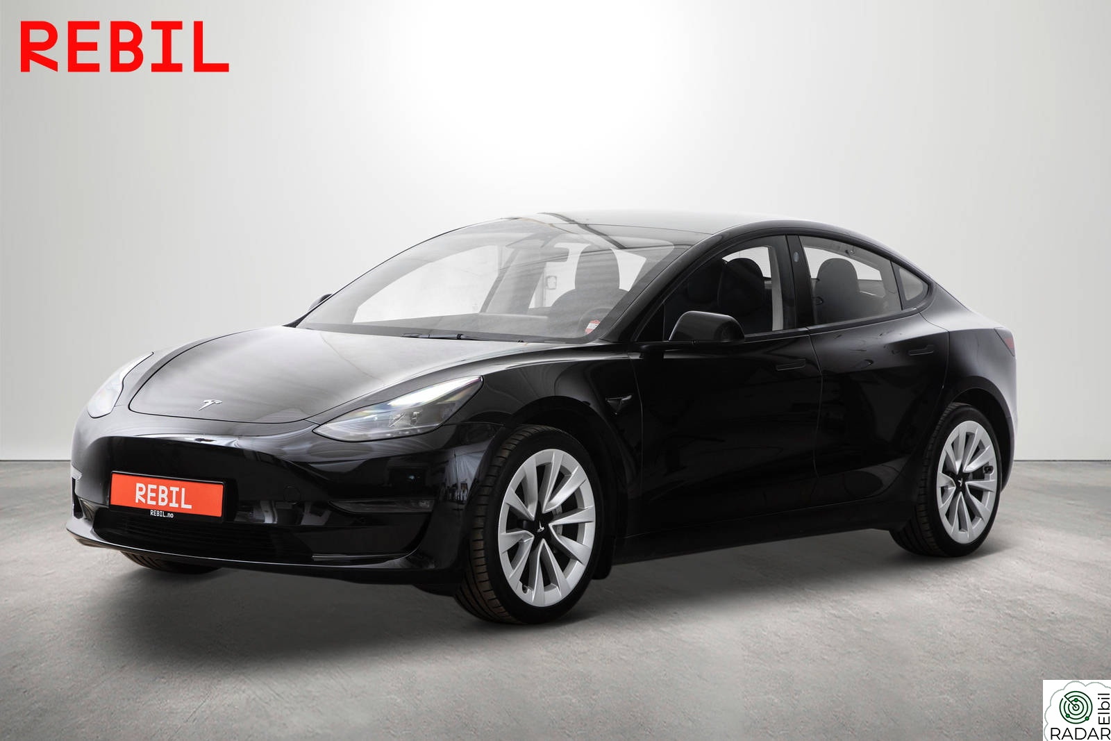 TESLA Model 3 602km(WLTP)/LR/AWD/MCU2/Navi/R.kam/Pano/AP/V.pumpe