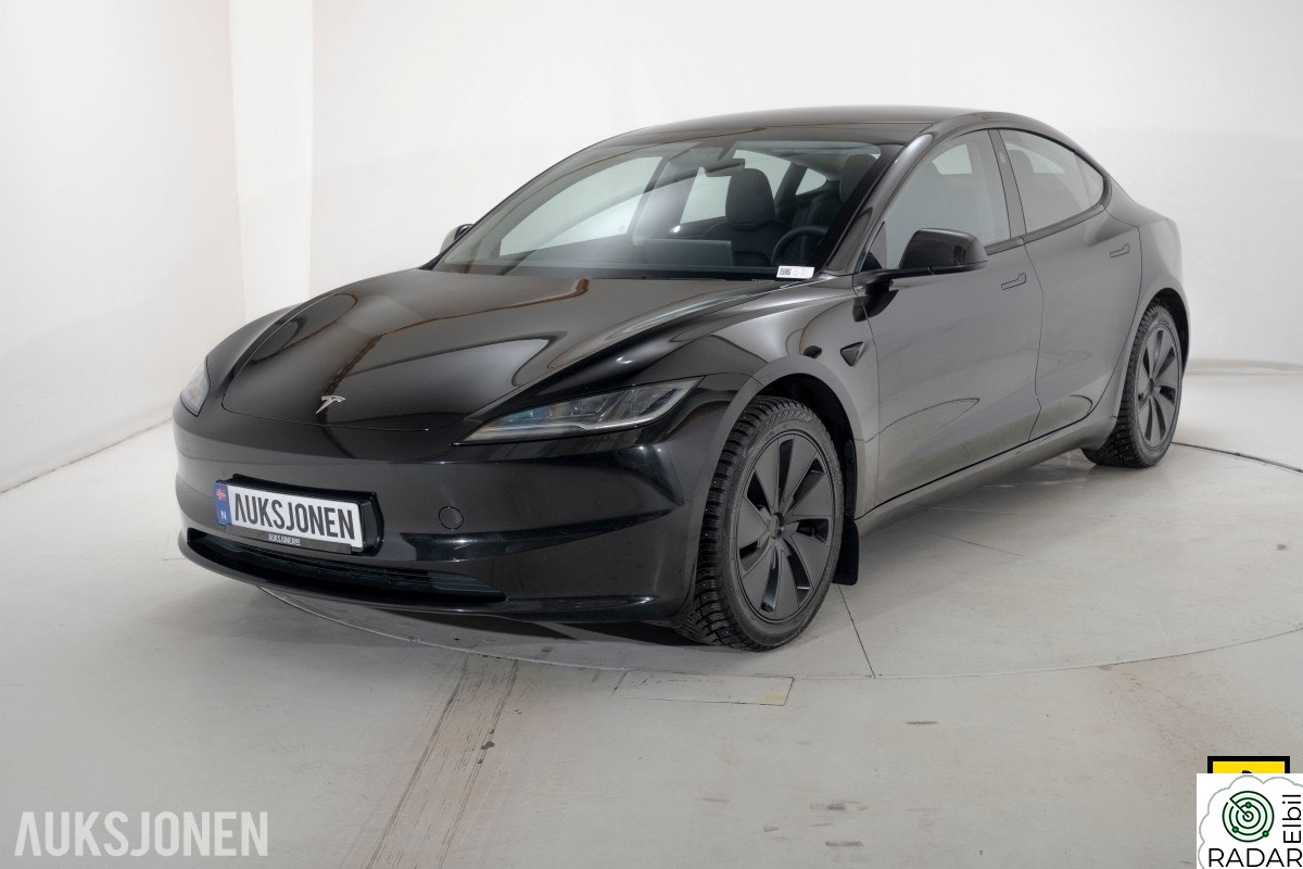 TESLA Model 3 LR AWD FACELIFT AUTOPILOT PANO PREMIUM LYD