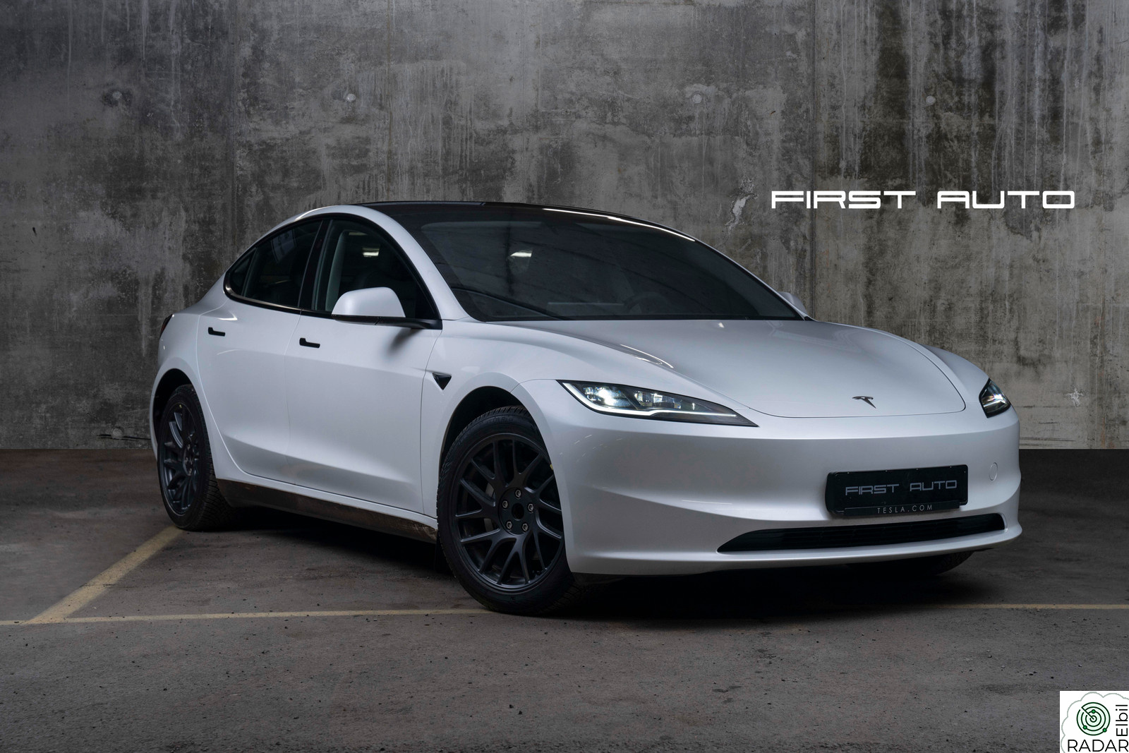 TESLA Model 3 Long Range AWD
