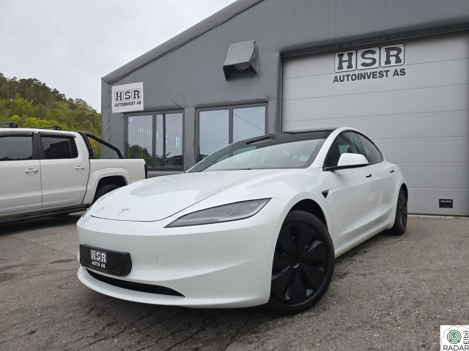 TESLA Model 3 Long Range AWD 629km Highland / Pano / AP / Ventilerte