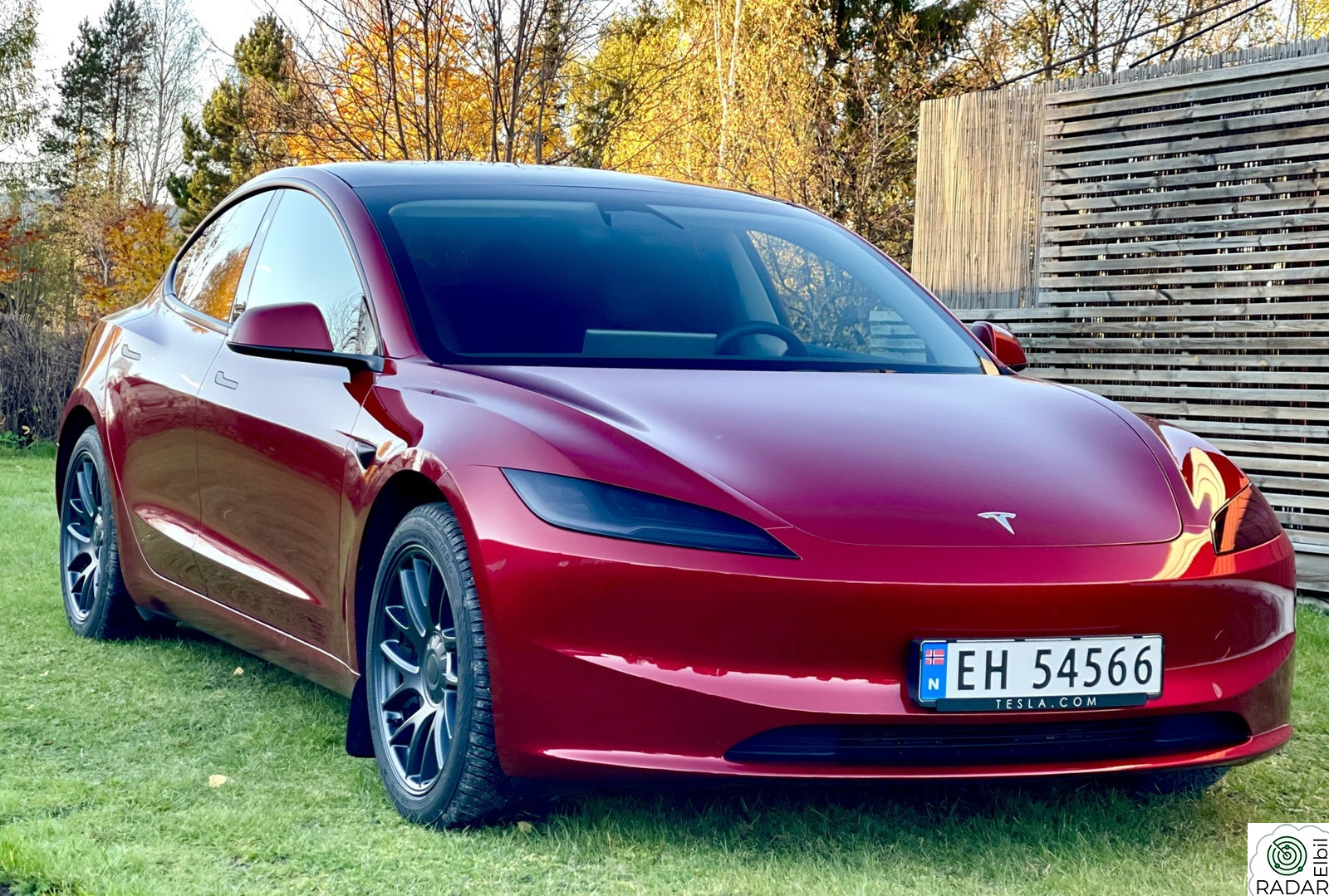 TESLA Model 3 Meget pen Long Range AWD/AUTOPILOT/HIFI/KROK