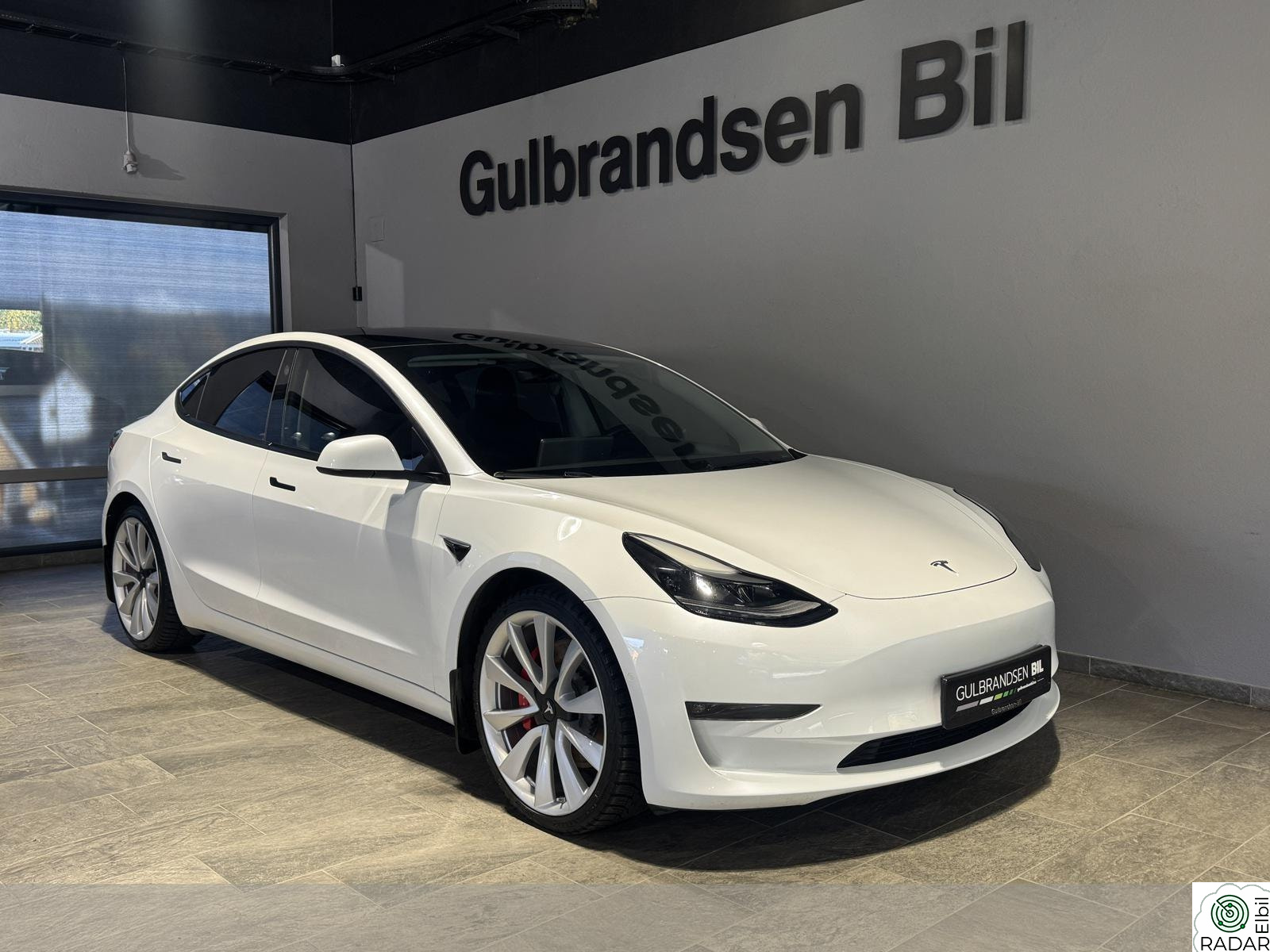 TESLA Model 3 Performance/AWD/FSD/Autopilot/Kamera/Skinn/2x20"