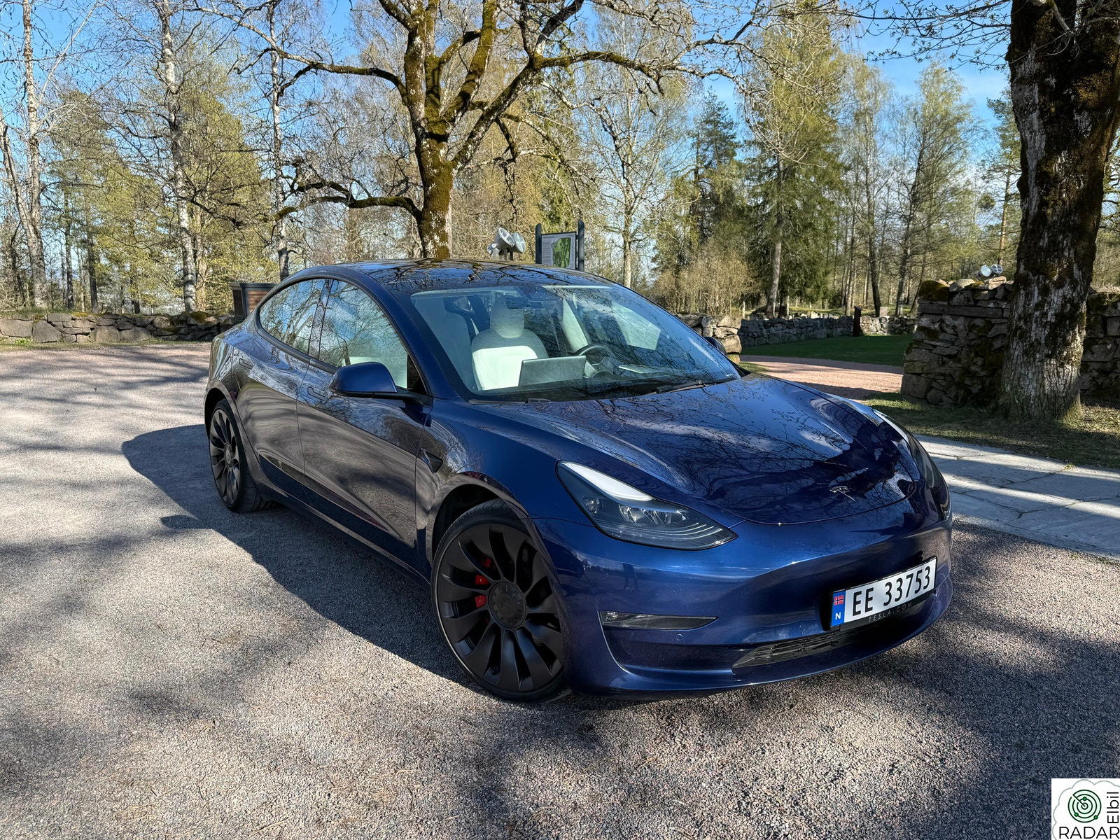 TESLA Model 3 Performance AWD // Hvitt interiør // Nybilgaranti