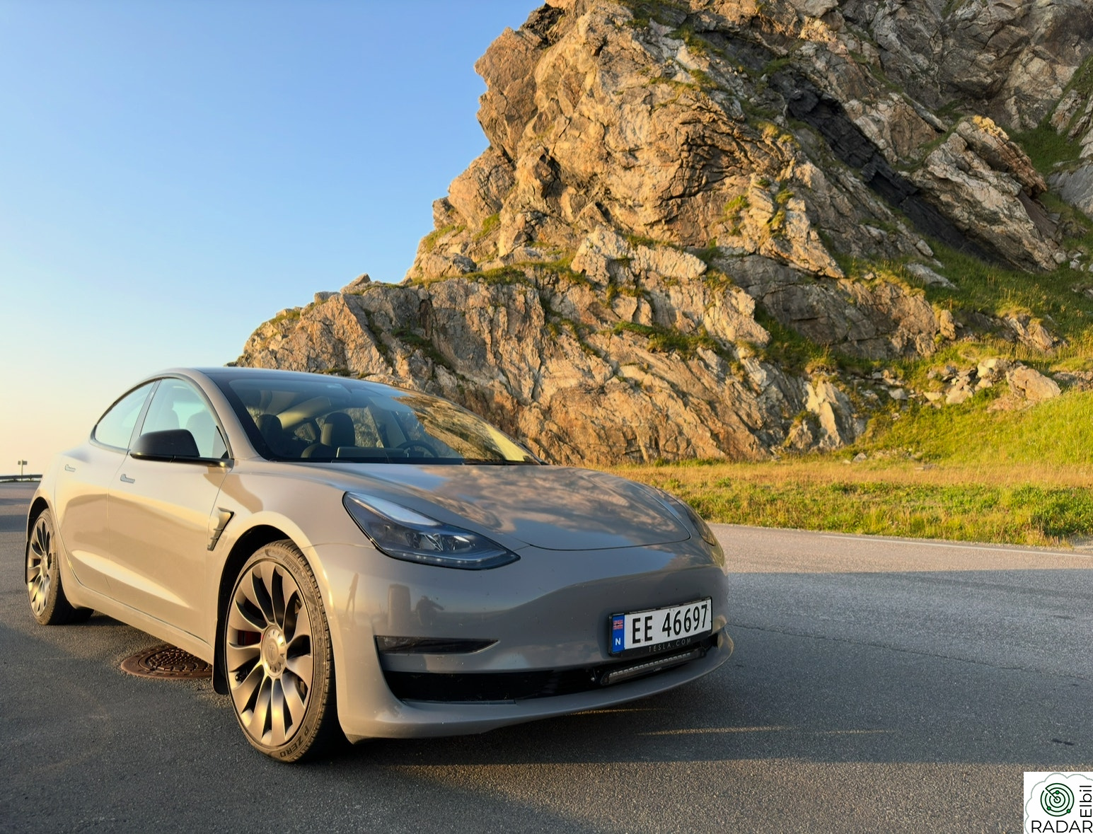 TESLA Model 3 Performance AWD