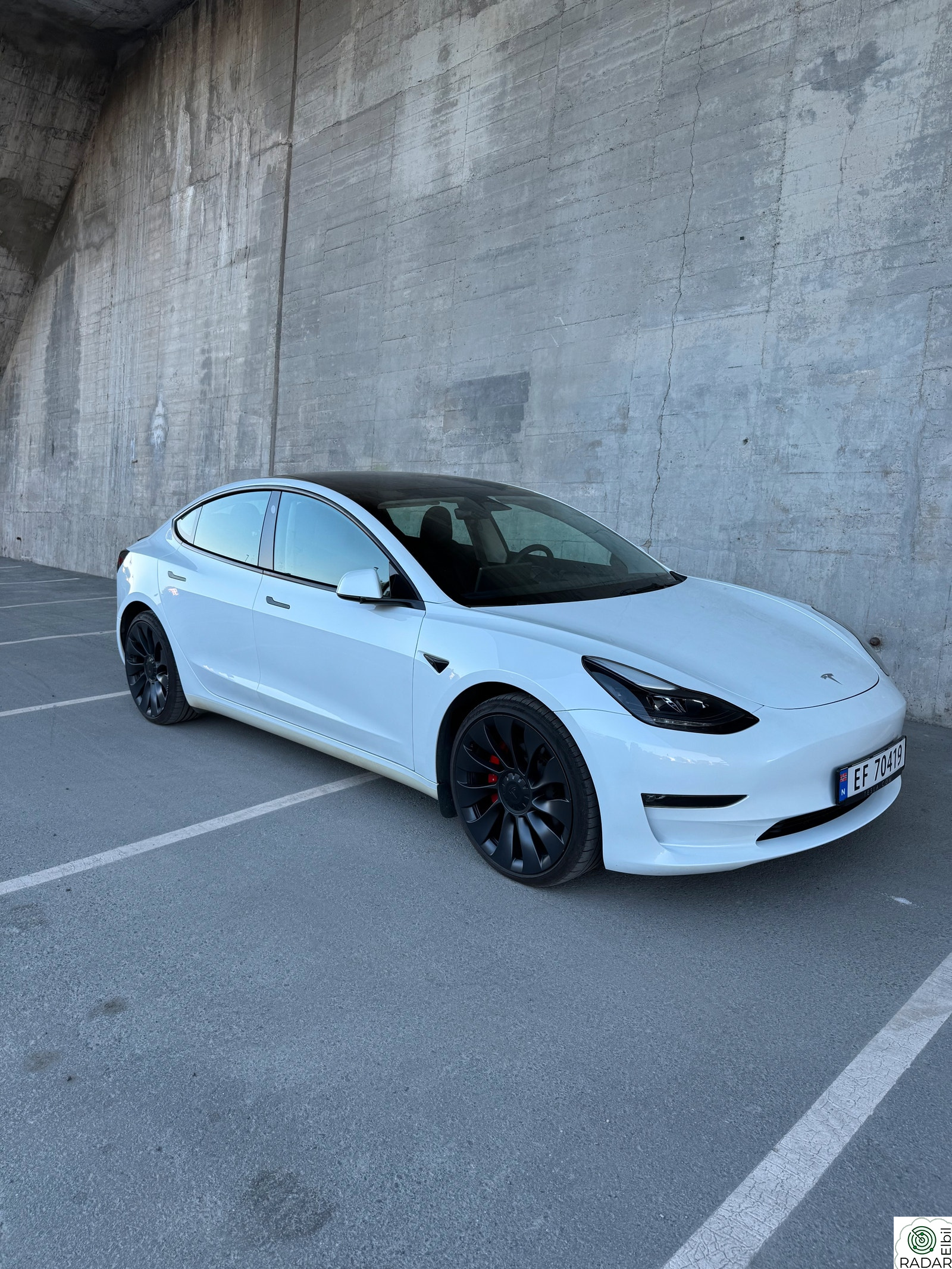 TESLA Model 3 Performance 535hk AWD
