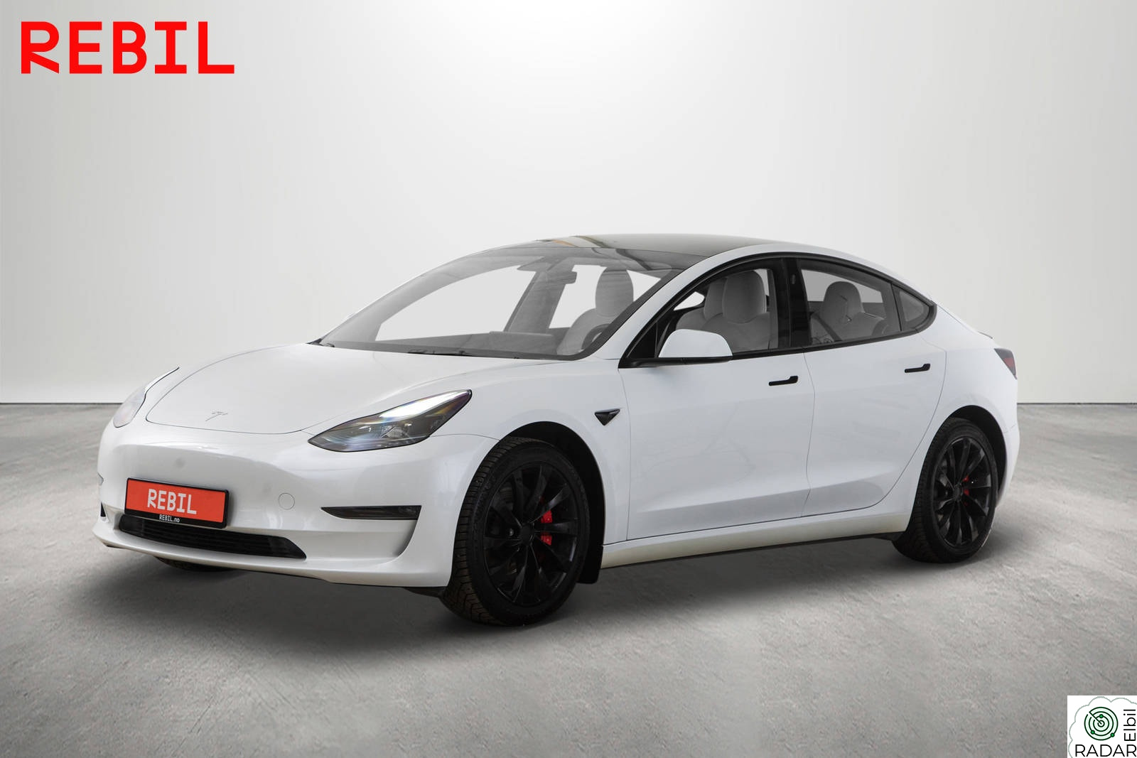 TESLA Model 3 Performance 547km/2xUber/Ryzen/Pano/Skinn/Navi/V.Pumpe
