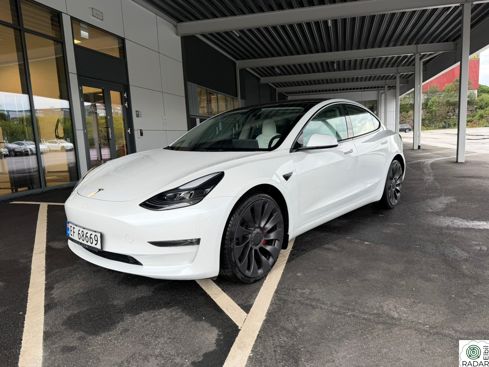 TESLA Model 3 Performance 535hk AWD
