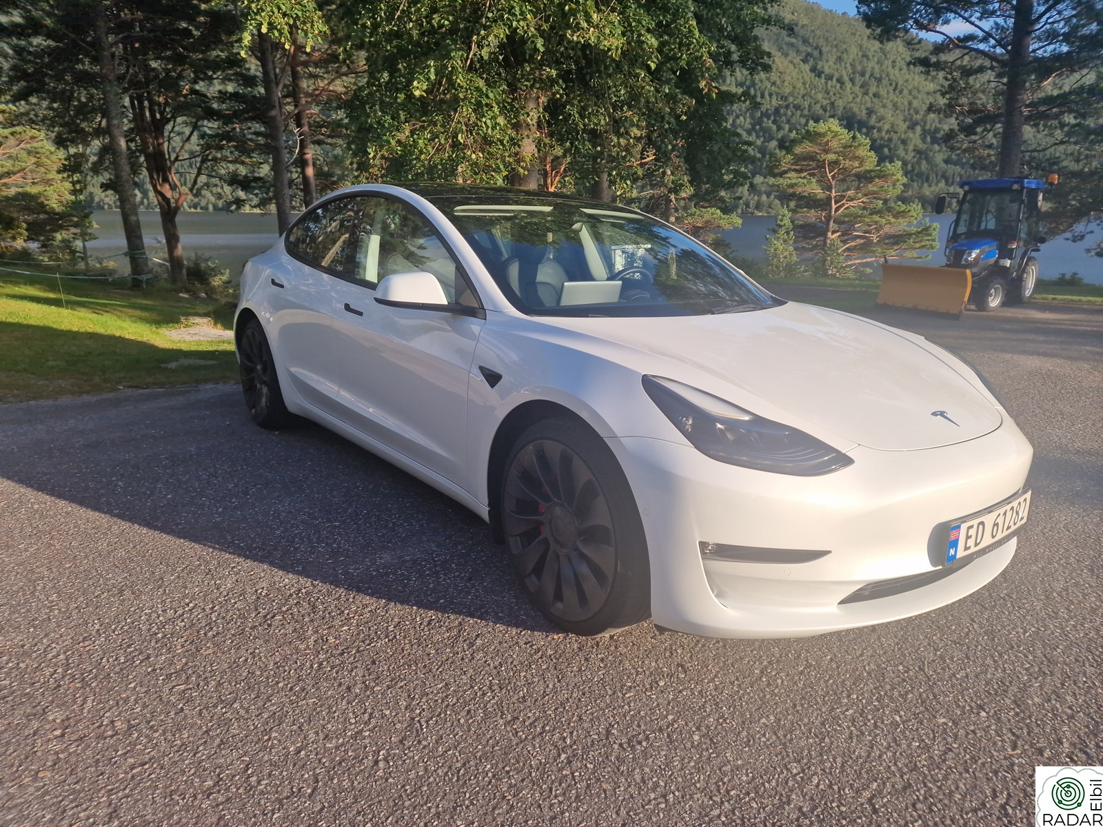 TESLA Model 3 Performance AWD