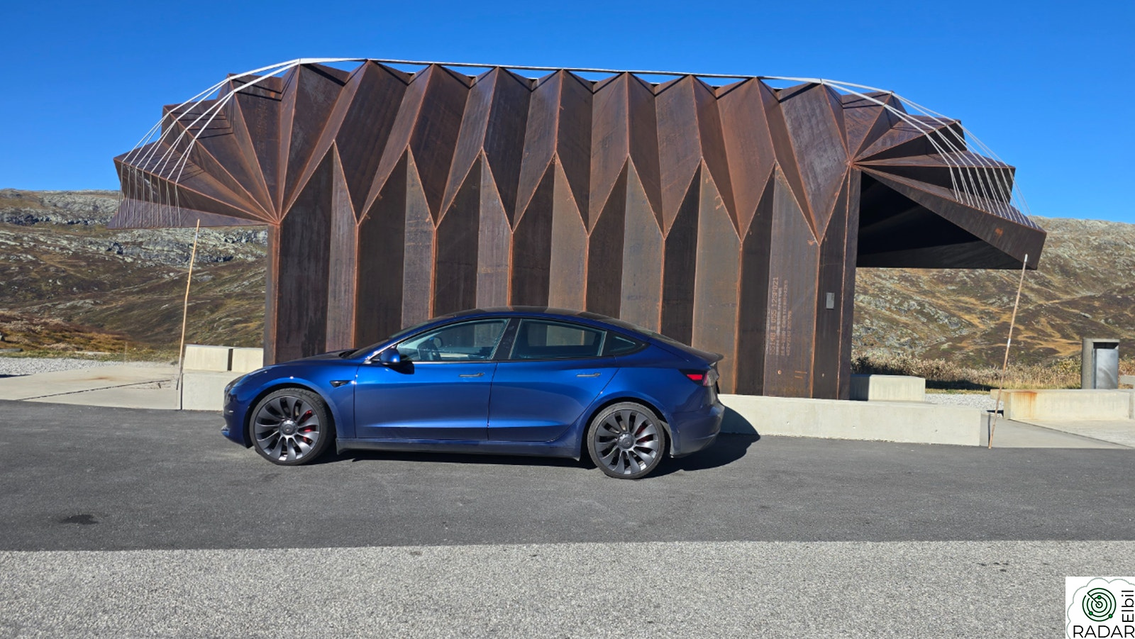 TESLA Model 3 Performance 535hk AWD