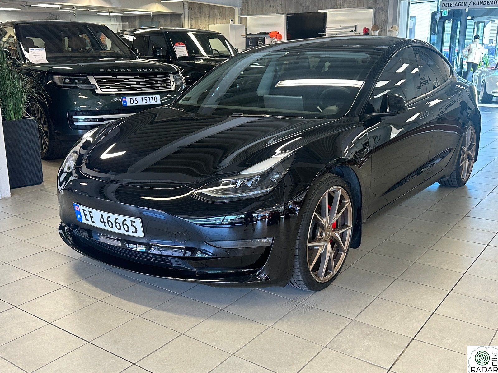 TESLA Model 3 Performance AWD