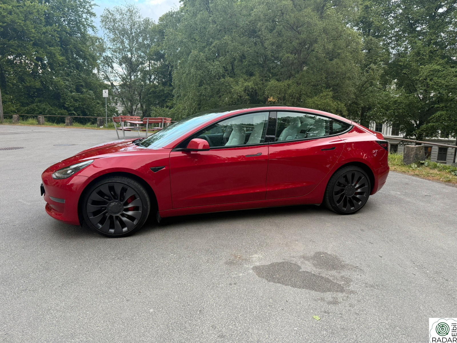 TESLA Model 3 Performance 525hk AWD