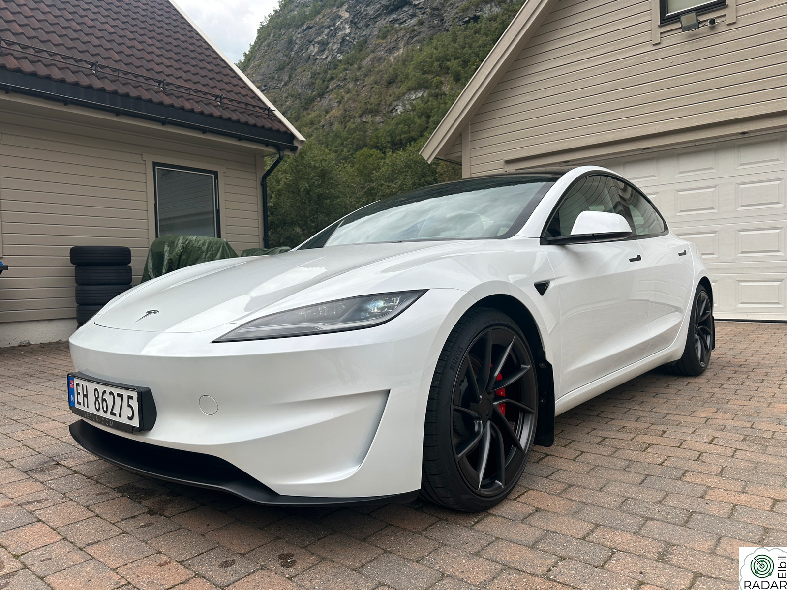 TESLA Model 3 Performance AWD