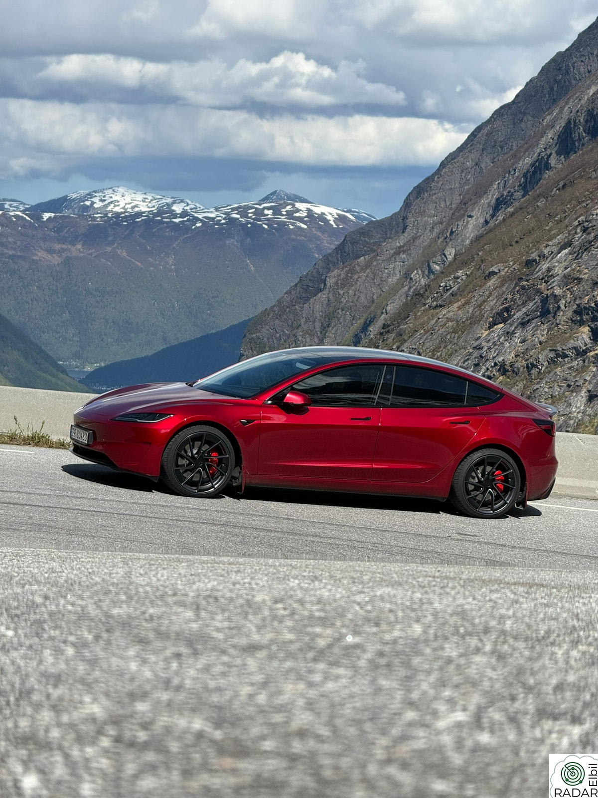 TESLA Model 3 Performance AWD