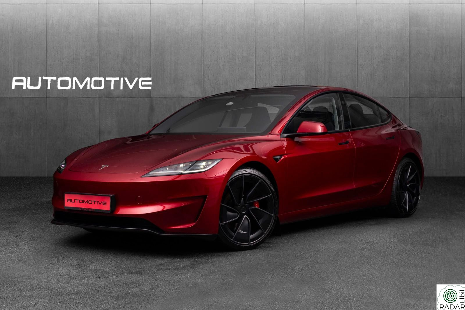 TESLA Model 3 Performance / AWD / Highland / Lav km ++