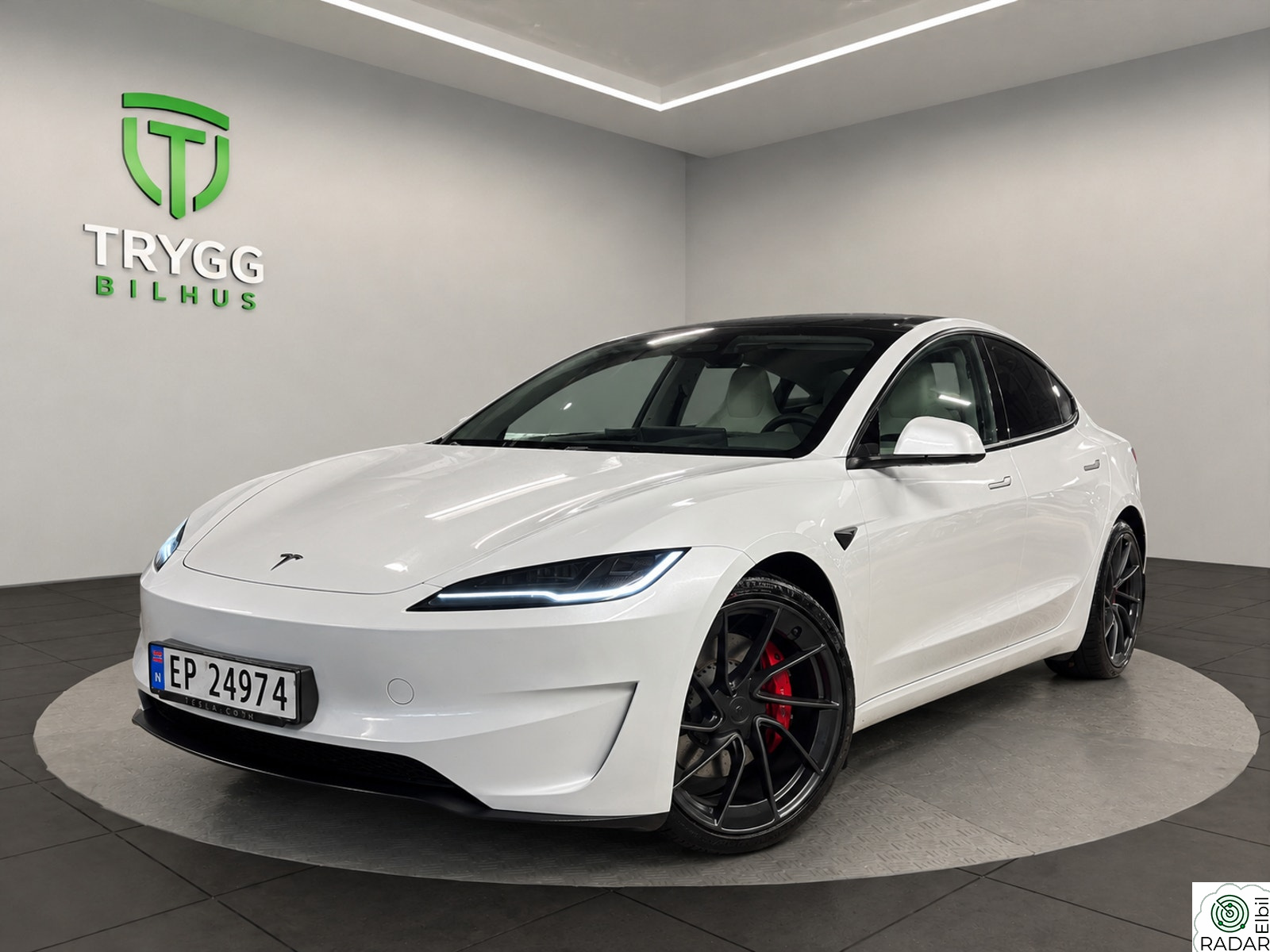 TESLA Model 3 Performance LR AWD / Coating / 1-Eier / Lav-Km /Premium