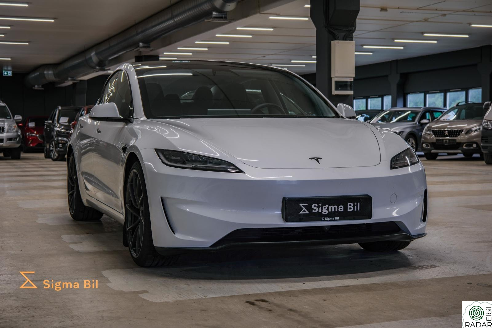 TESLA Model 3 AWD 571WLTP 627HK Performance Pilot Pano Kjøling-sete