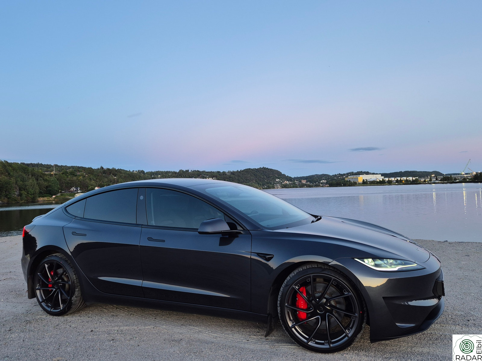 TESLA Model 3 Performance AWD