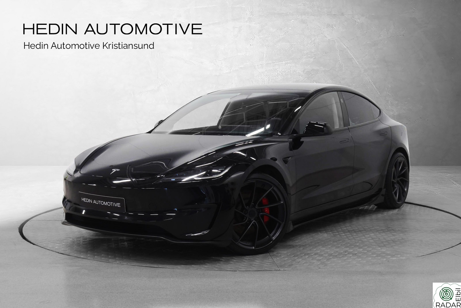TESLA Model 3 Performance AWD/627 hk/528 km/Skinn/Panorama