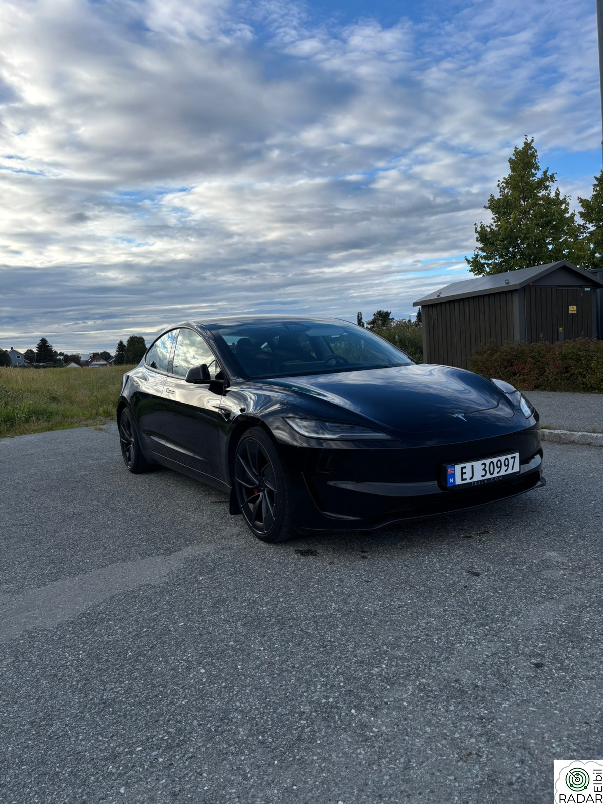 TESLA Model 3 Performance AWD