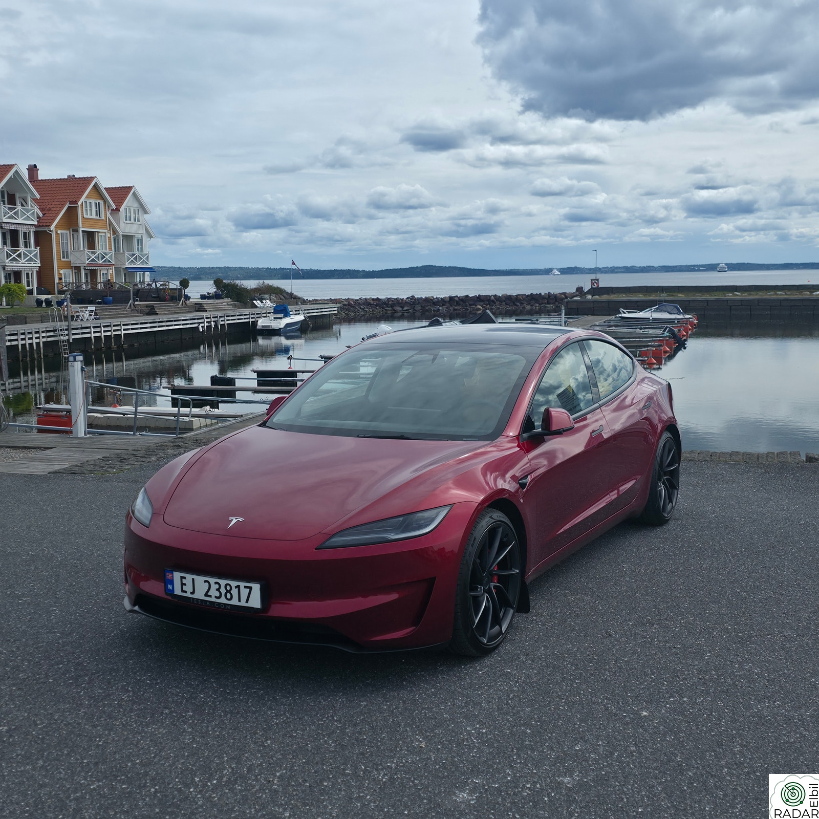 TESLA Model 3 Performance AWD