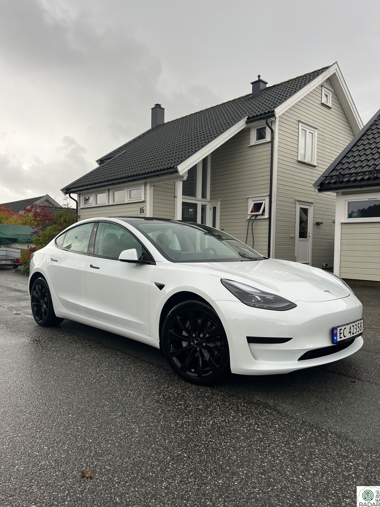 TESLA Model 3 Standard Range Plus RWD