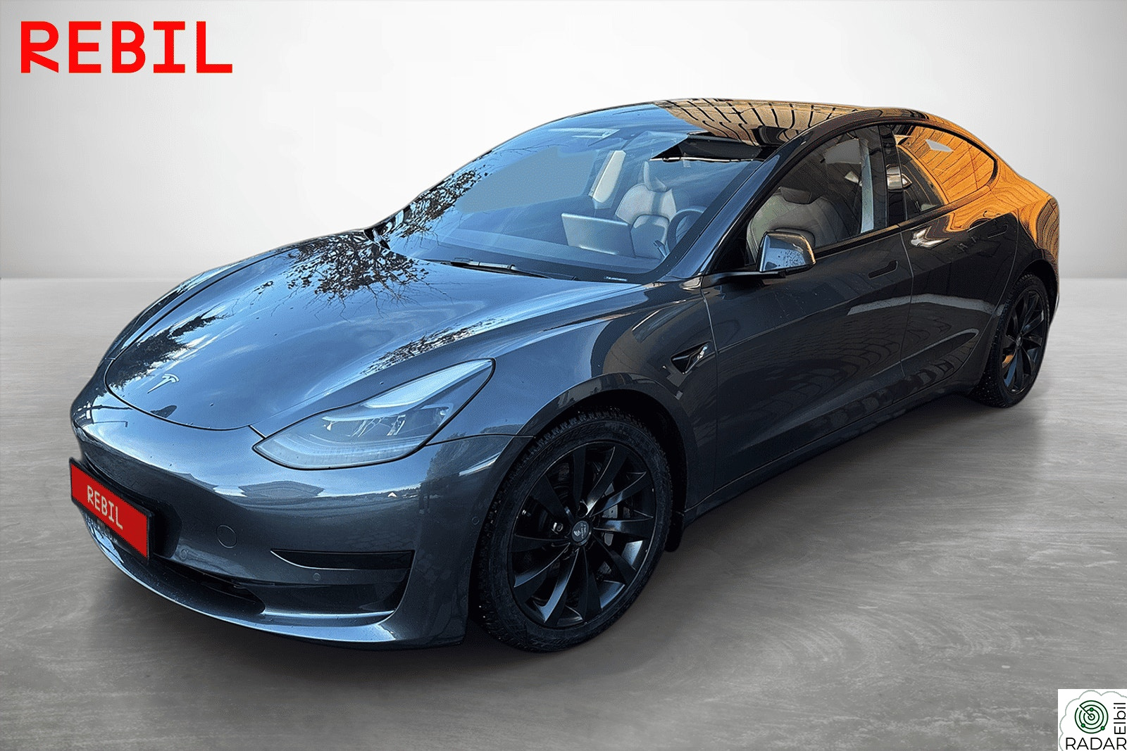 TESLA Model 3 448km(WLTP)/SR+/MCU2/AP/Navi/R.kam/V.pumpe/Matrix/Pano
