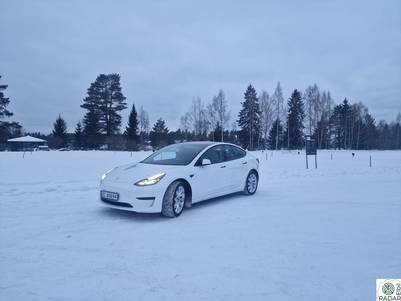TESLA Model 3 Standard Range Plus RWD