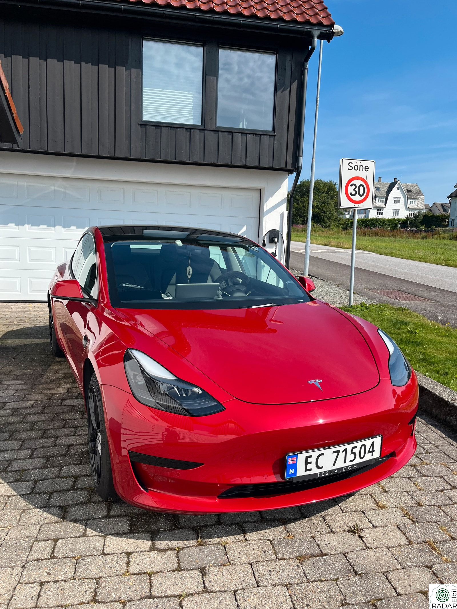 TESLA Model 3 Standard Range Plus RWD