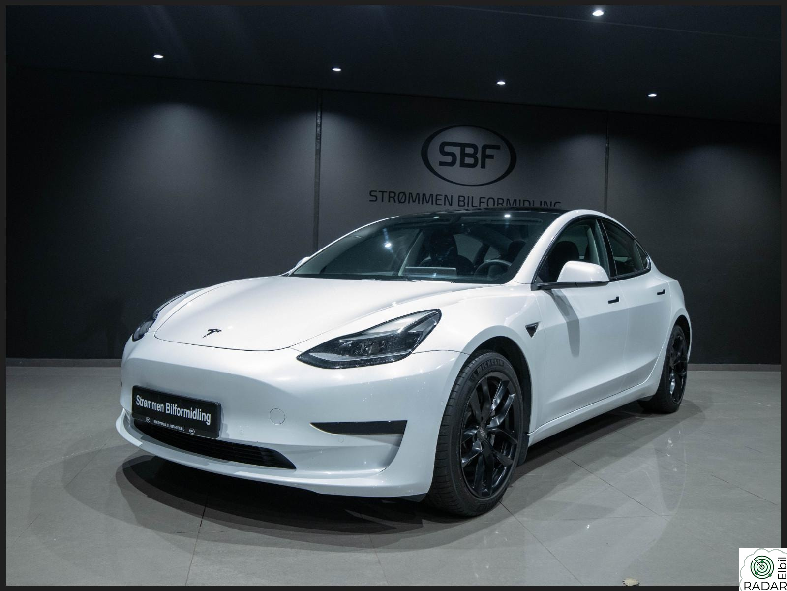 TESLA Model 3 448KM SKINN KAMERA / SOMMER/ VINTER/ EU 07/2027
