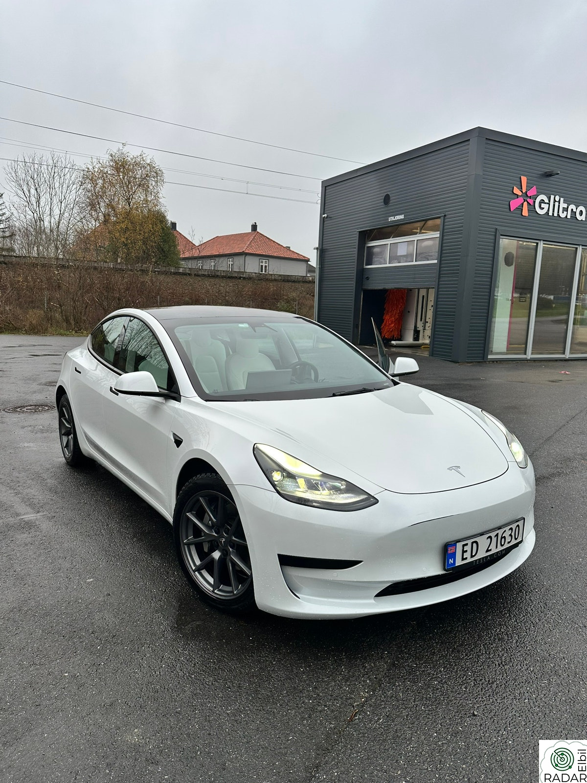 TESLA Model 3 Standard Range Plus RWD