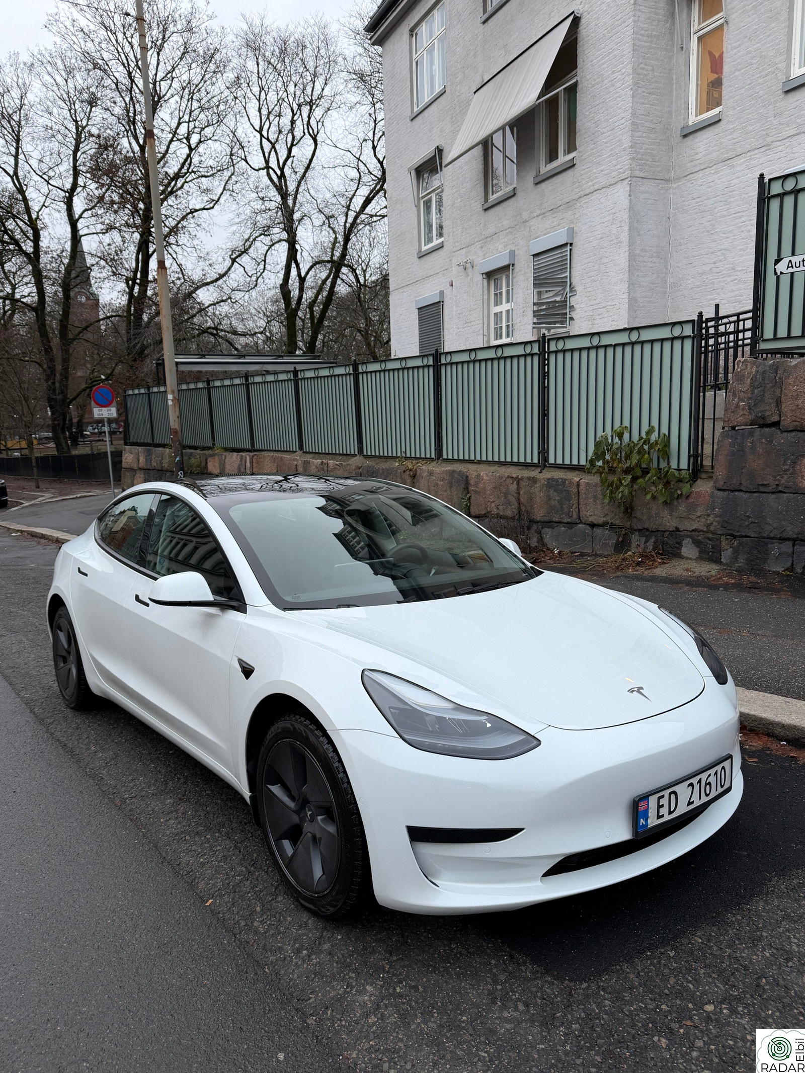 TESLA Model 3 Standard Range Plus RWD