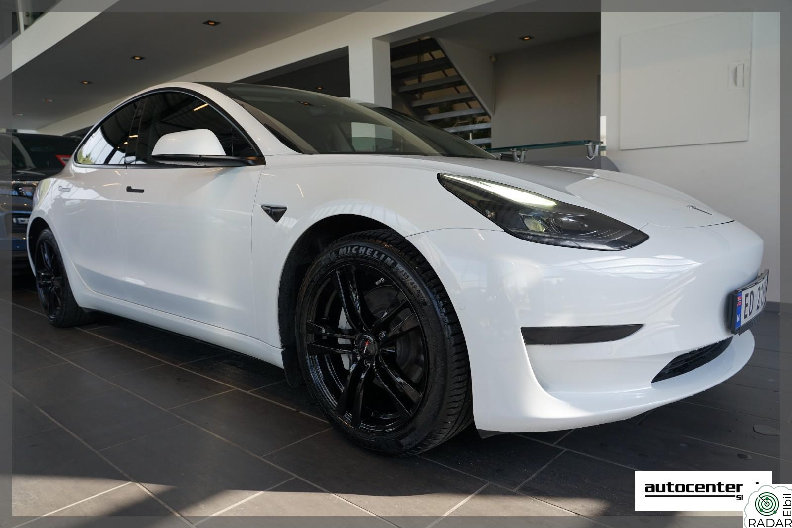 TESLA Model 3 PREMIUM/Skinn/Navi/Pano/AUTOPILOT/Key/Kam/H-F/18"