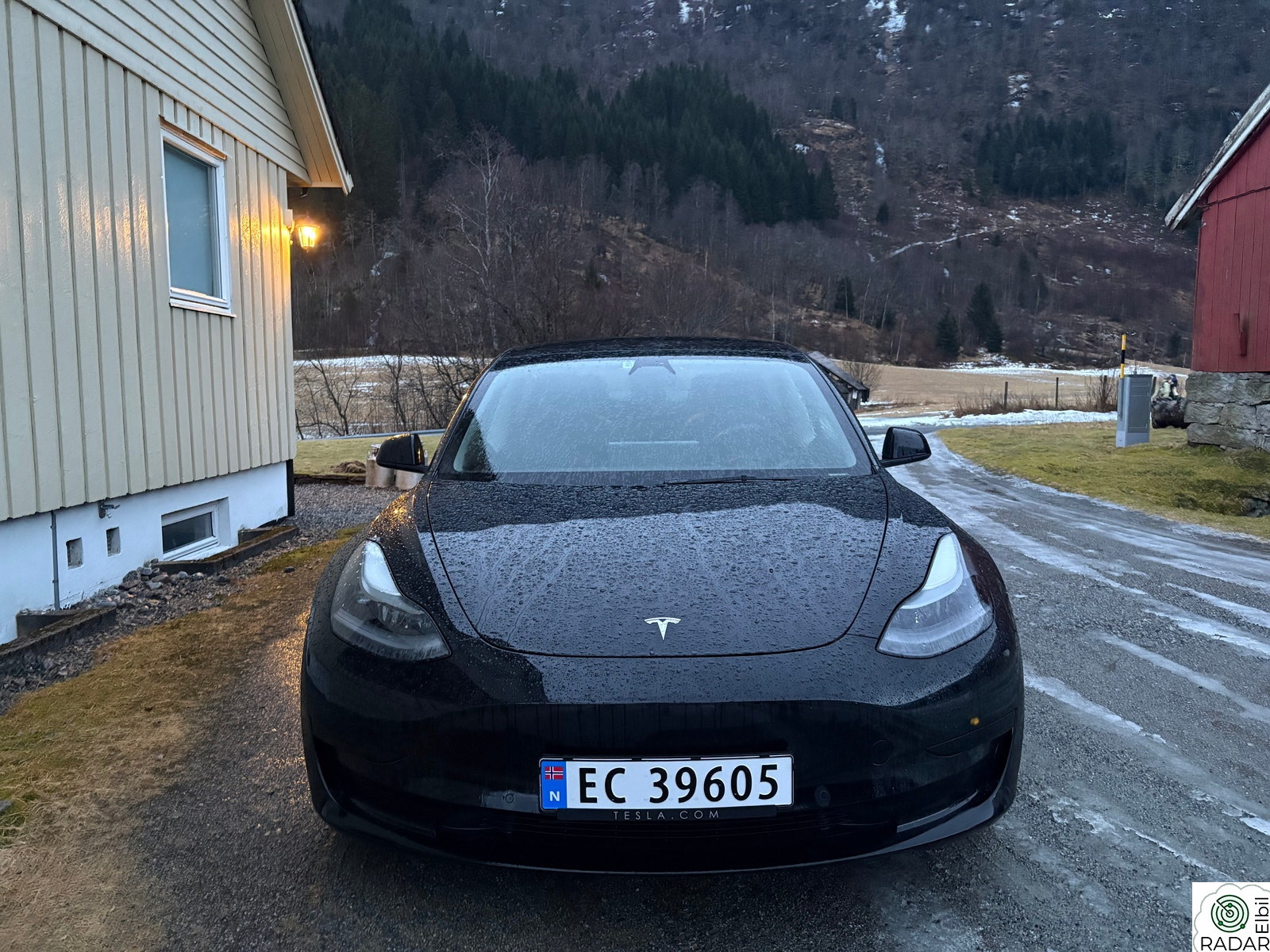 TESLA Model 3 Standard Range Plus RWD