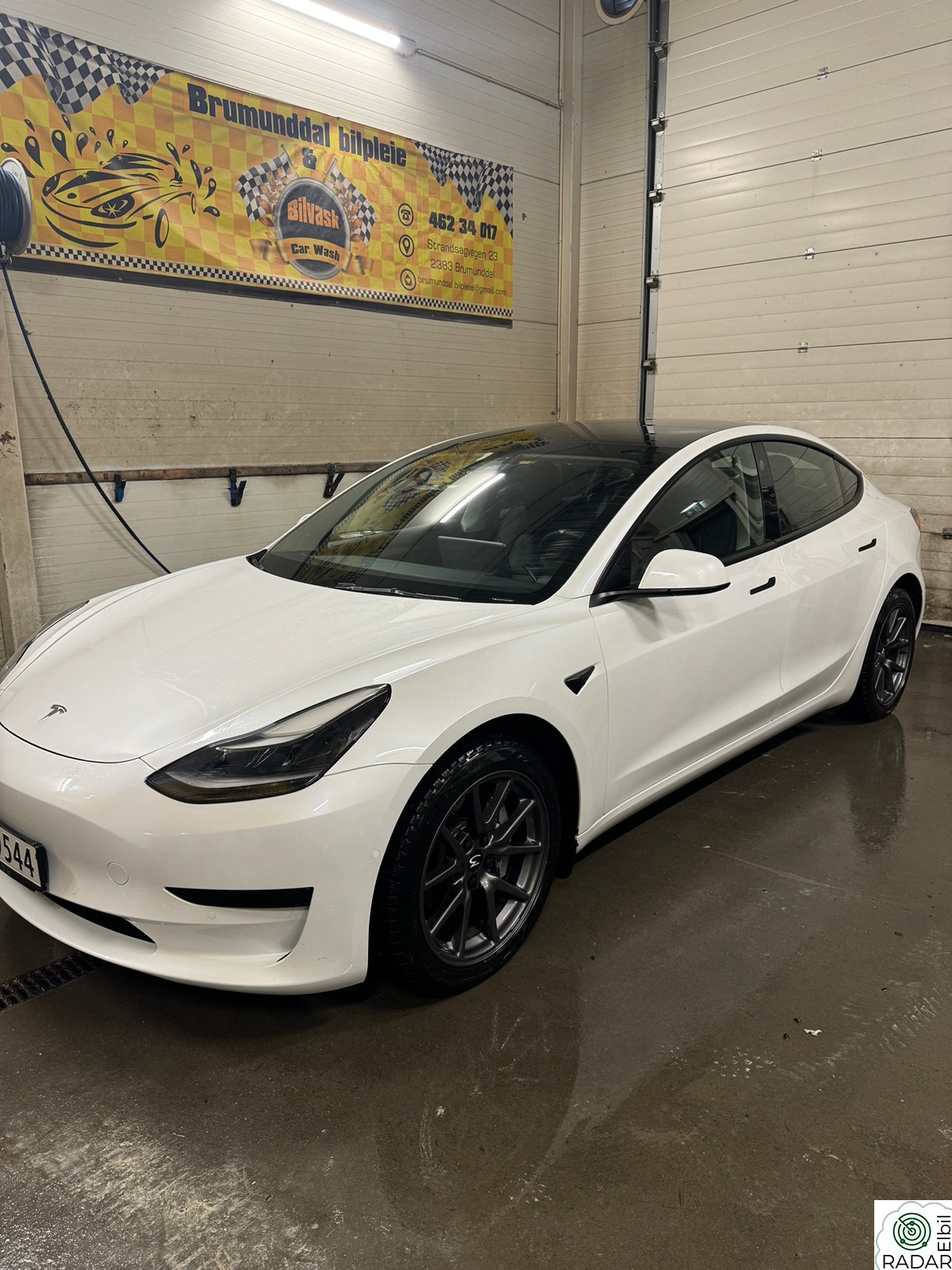 TESLA Model 3 Standard Range Plus RWD