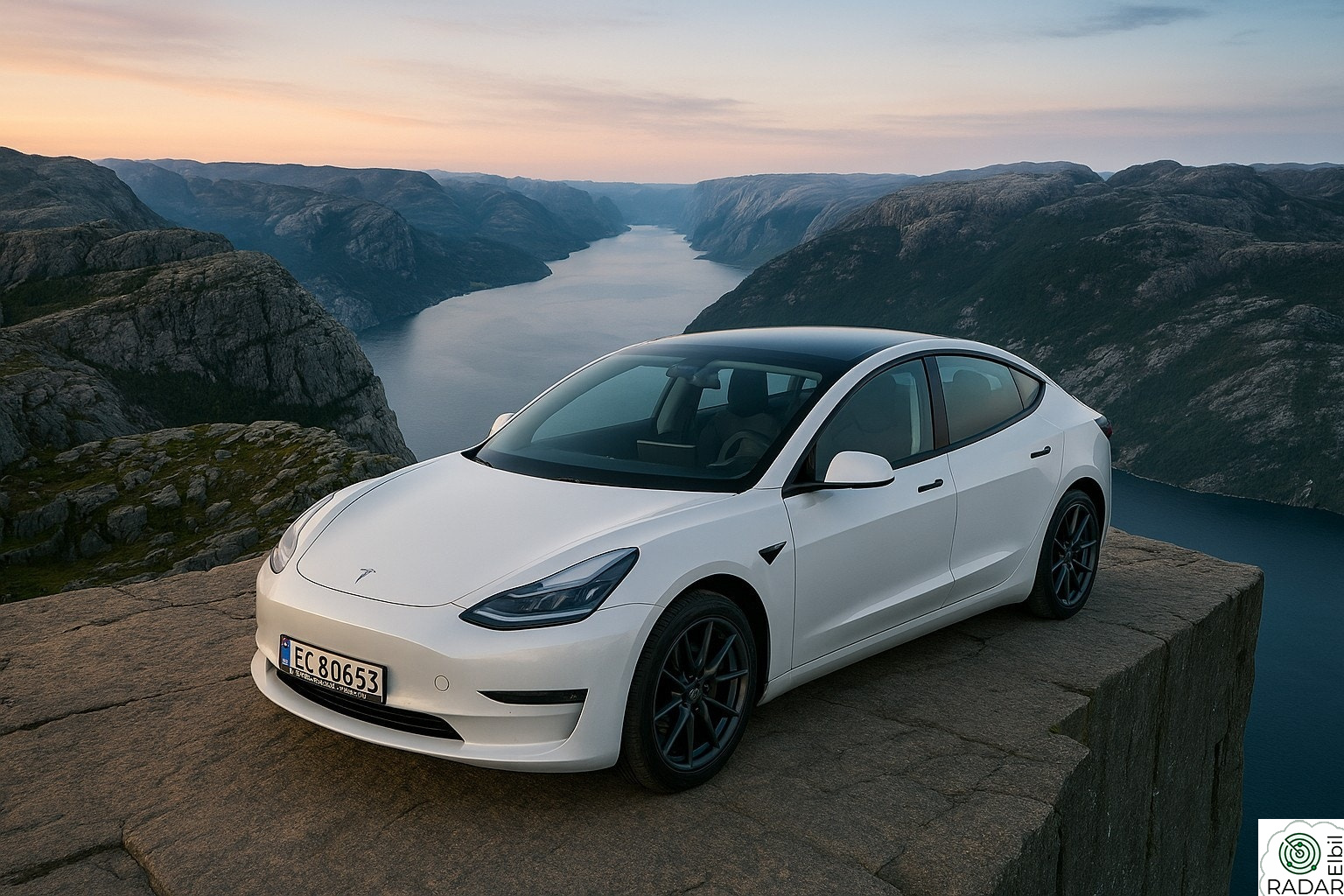 TESLA Model 3 St.range Plus RWD. Varmepumpe. Hfeste.Rattvarme.