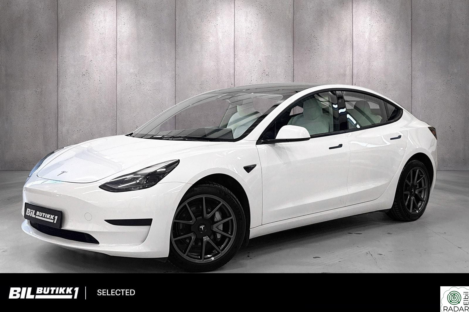 TESLA Model 3 SR RWD / ACC / Panorama / Varmepumpe / Prem.Sound++