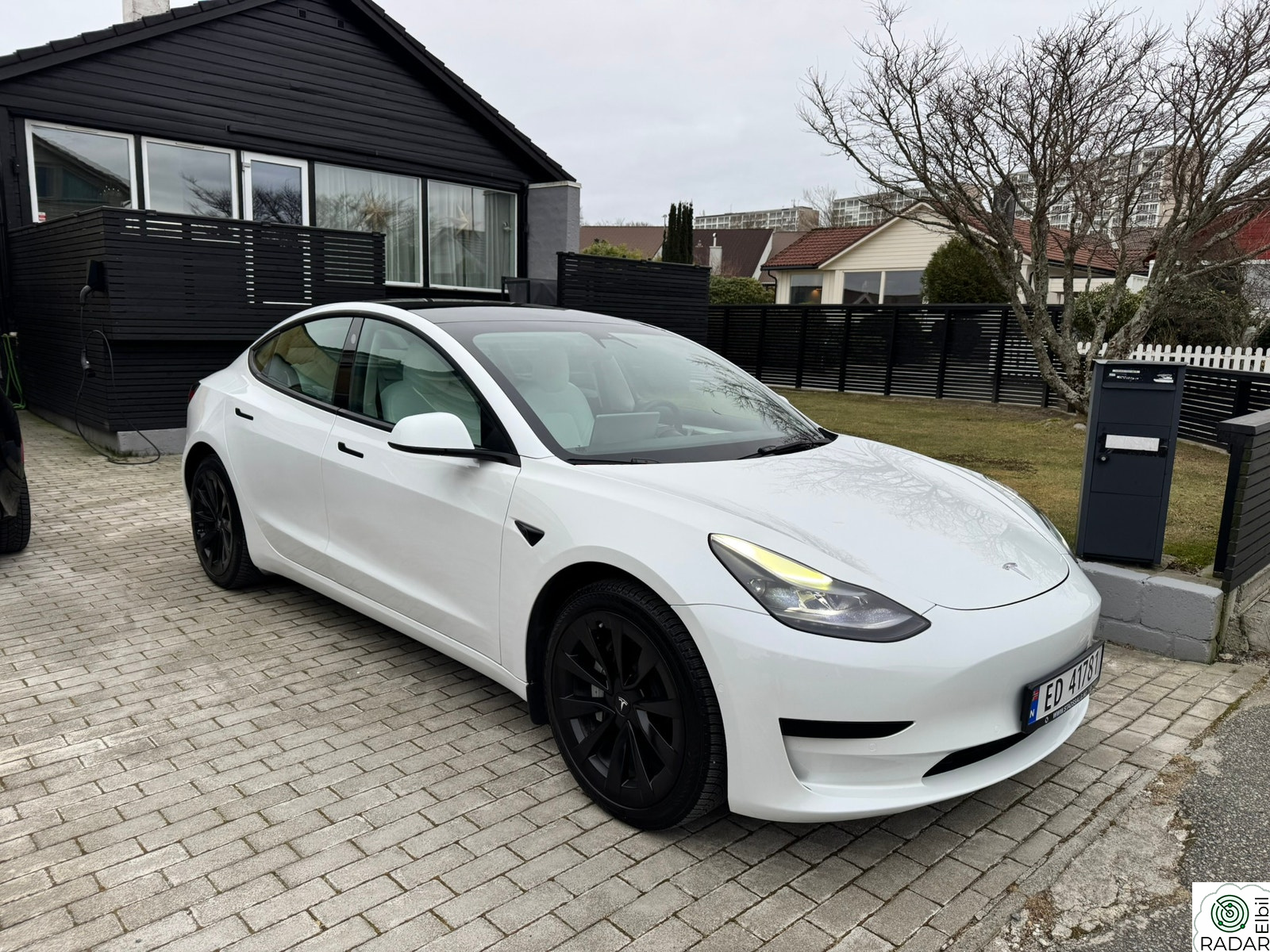 TESLA Model 3 Standard Range Plus RWD