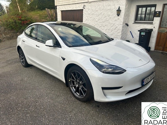 TESLA Model 3 Standard Range Plus RWD