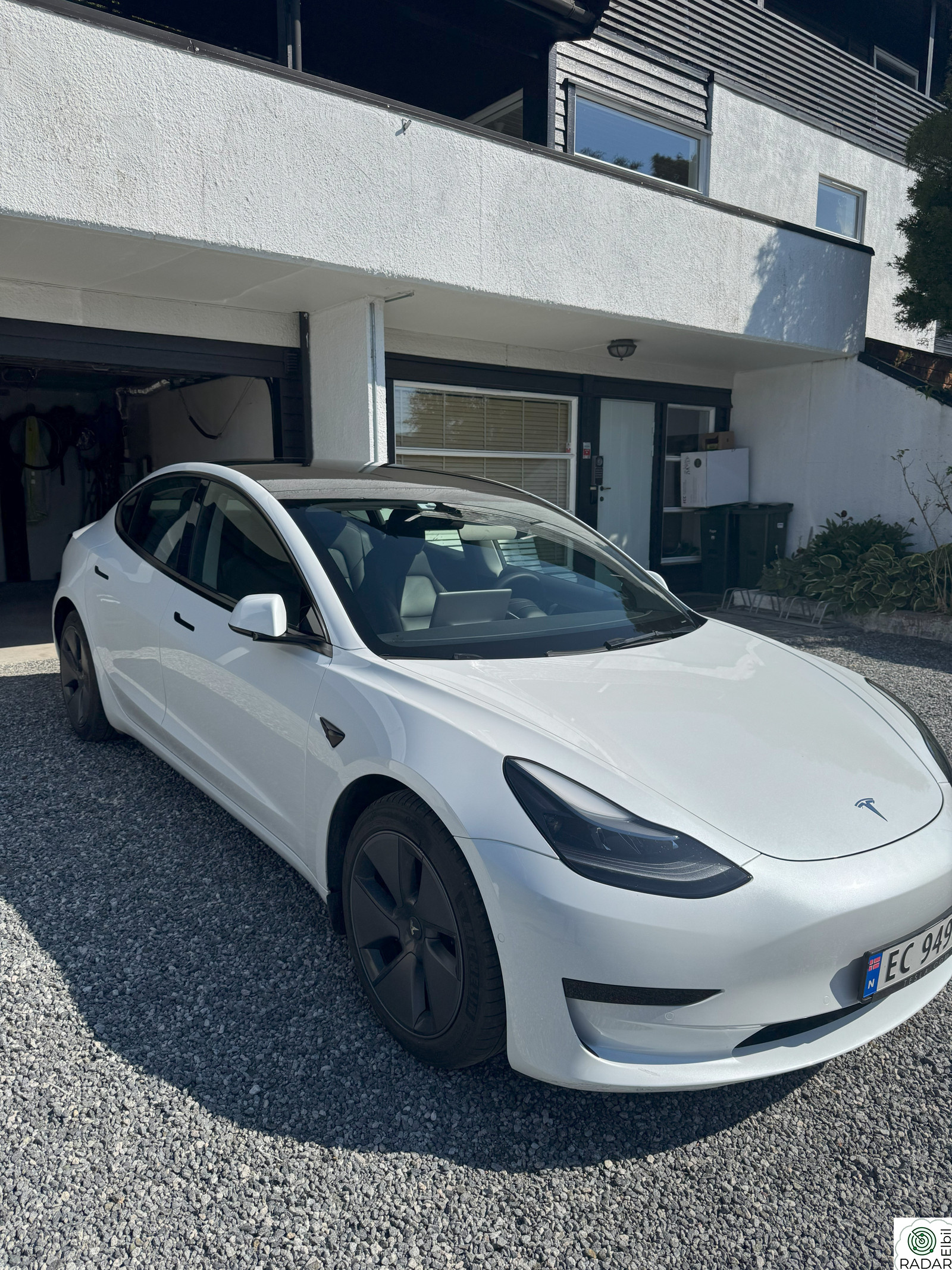 TESLA Model 3 Standard Range Plus RWD