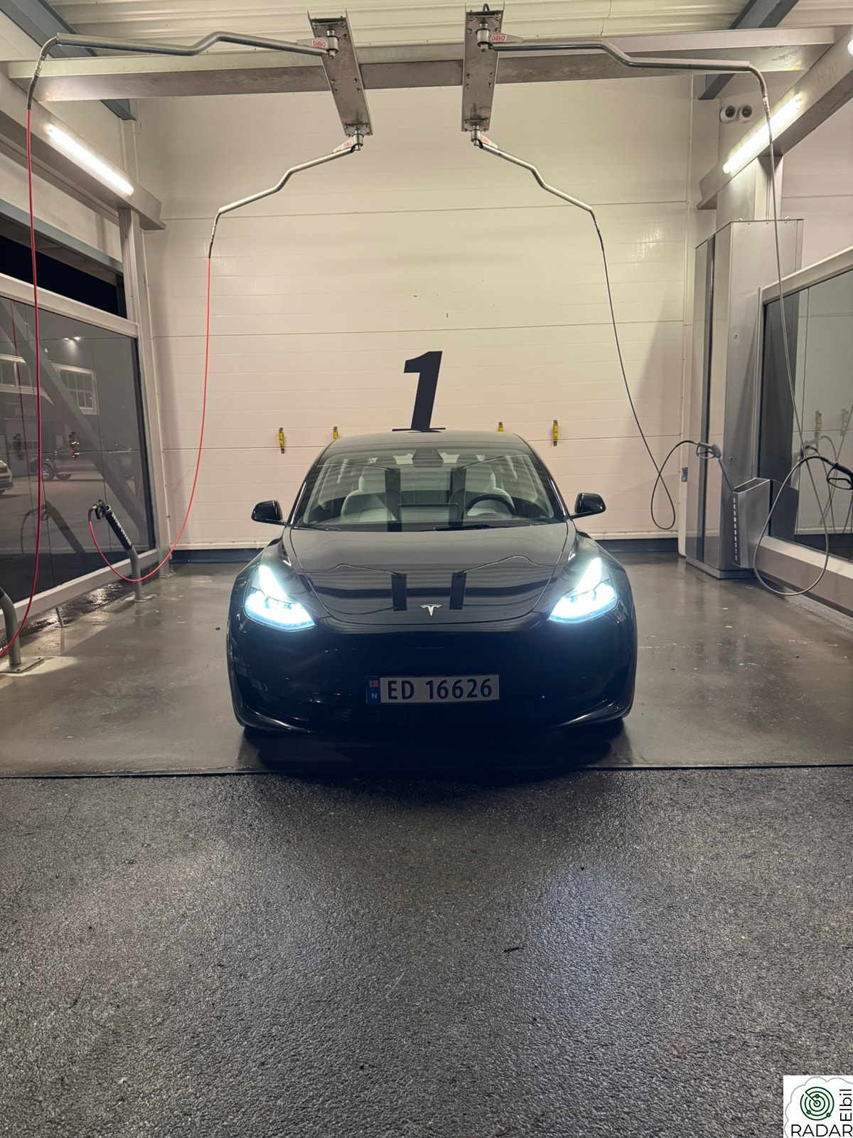 TESLA Model 3 Standard Range Plus RWD