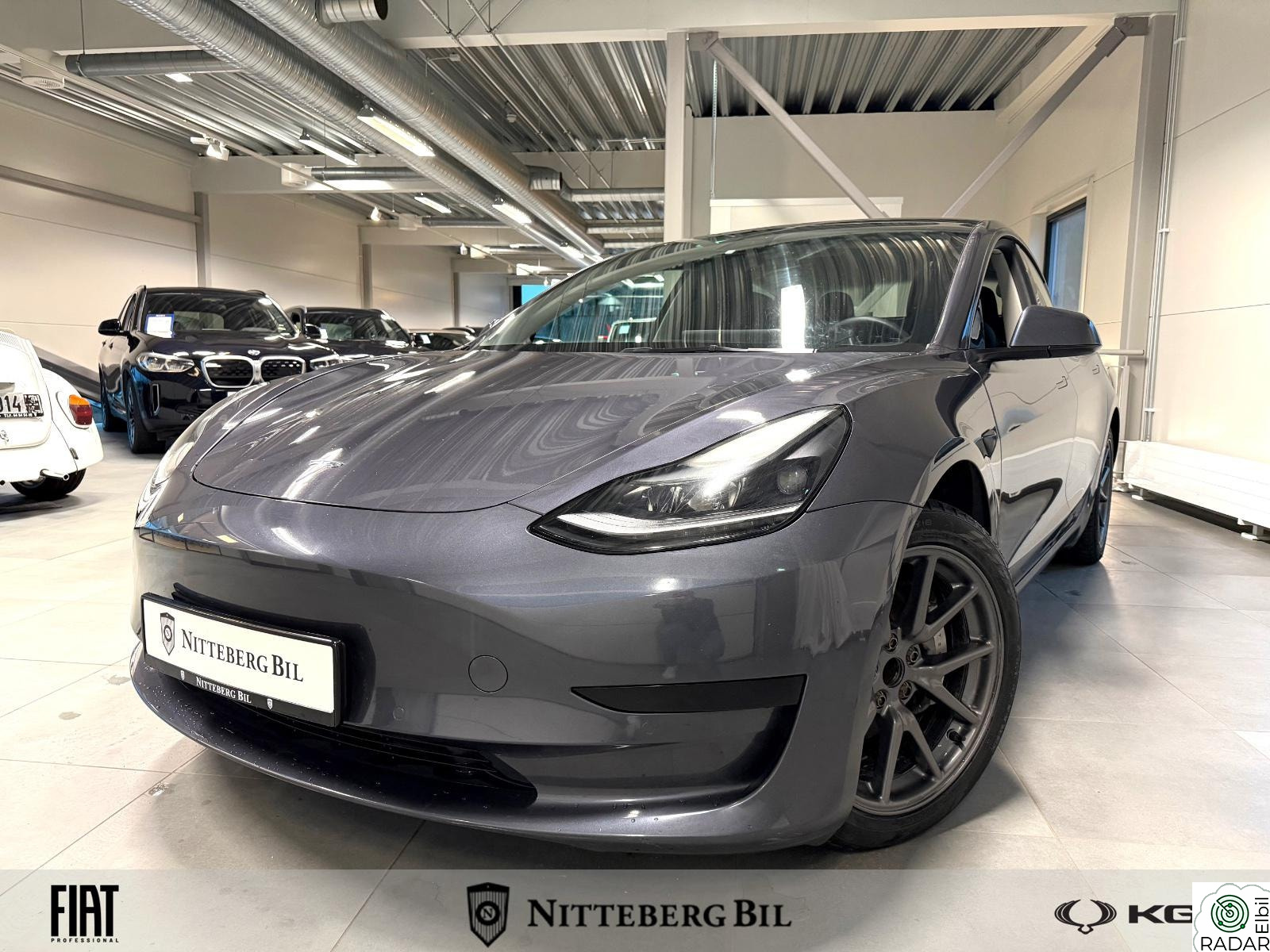TESLA Model 3 Standard Range Plus RWD H.Feste-Skinn- Velholdt.