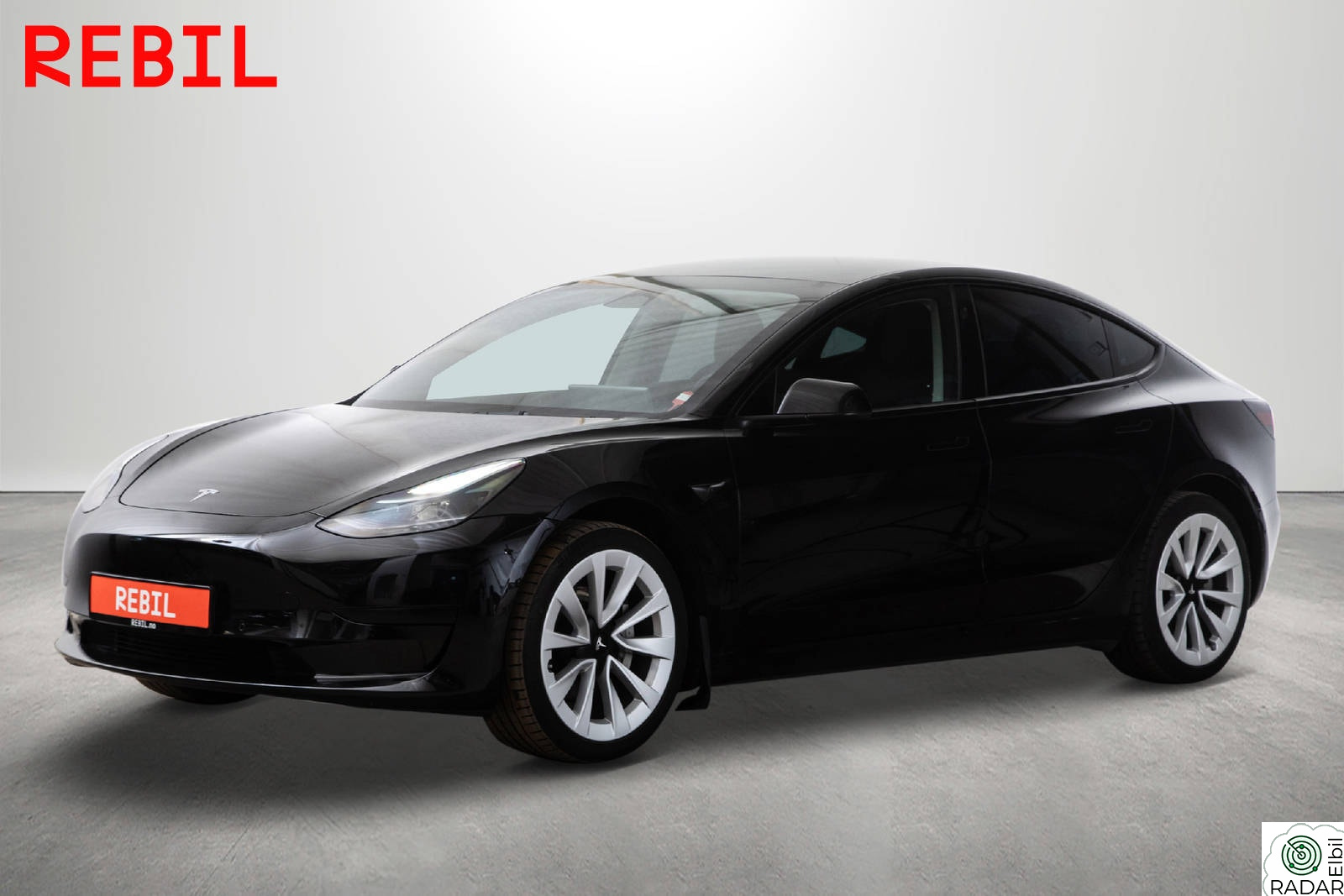 TESLA Model 3 448km(WLTP)/SR+/AP/Navi/R.kamera/Pano/Memory/Skinn/DAB