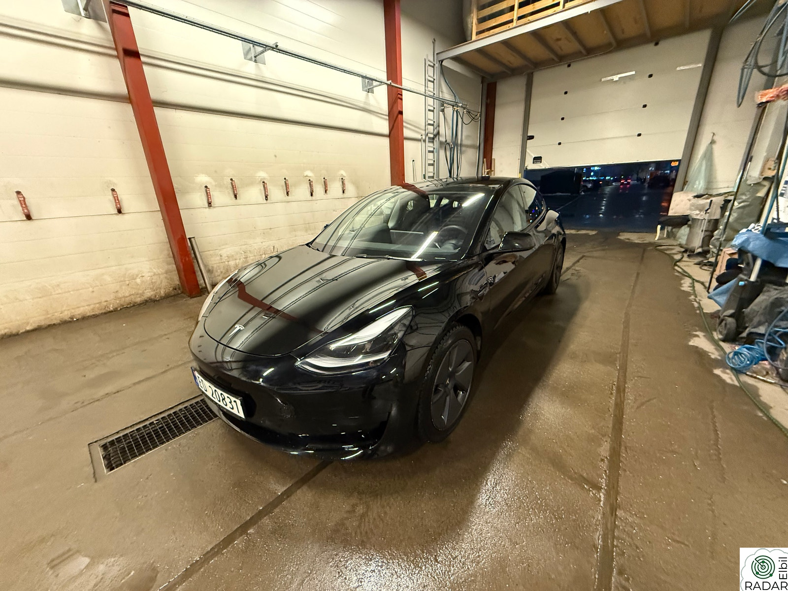 TESLA Model 3 Standard Range Plus RWD