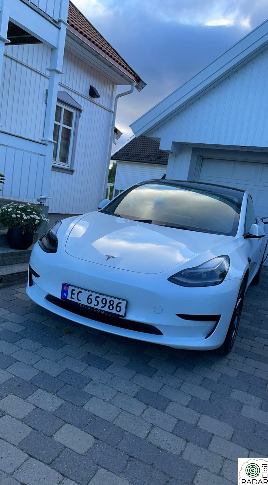 TESLA Model 3 Standard Range Plus RWD