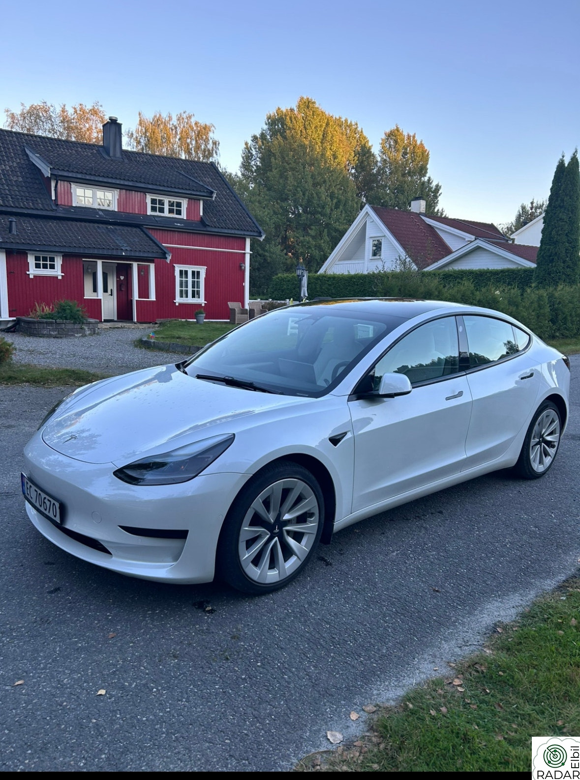 TESLA Model 3 Standard Range Plus RWD