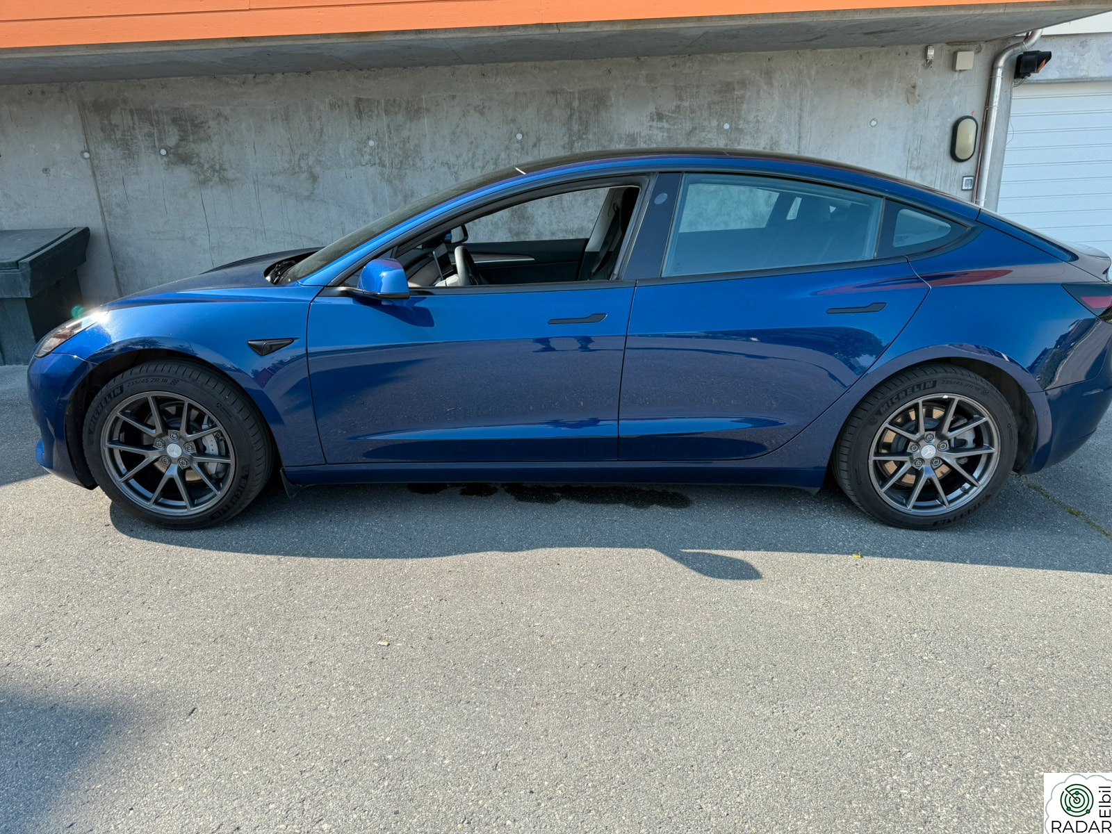 TESLA Model 3 Standard Range Plus RWD